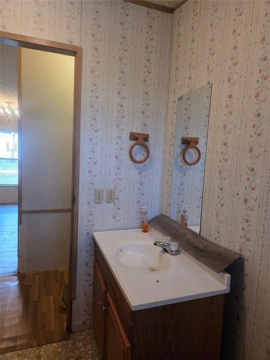 For Sale: $112,000 (4 beds, 2 baths, 1612 Square Feet)