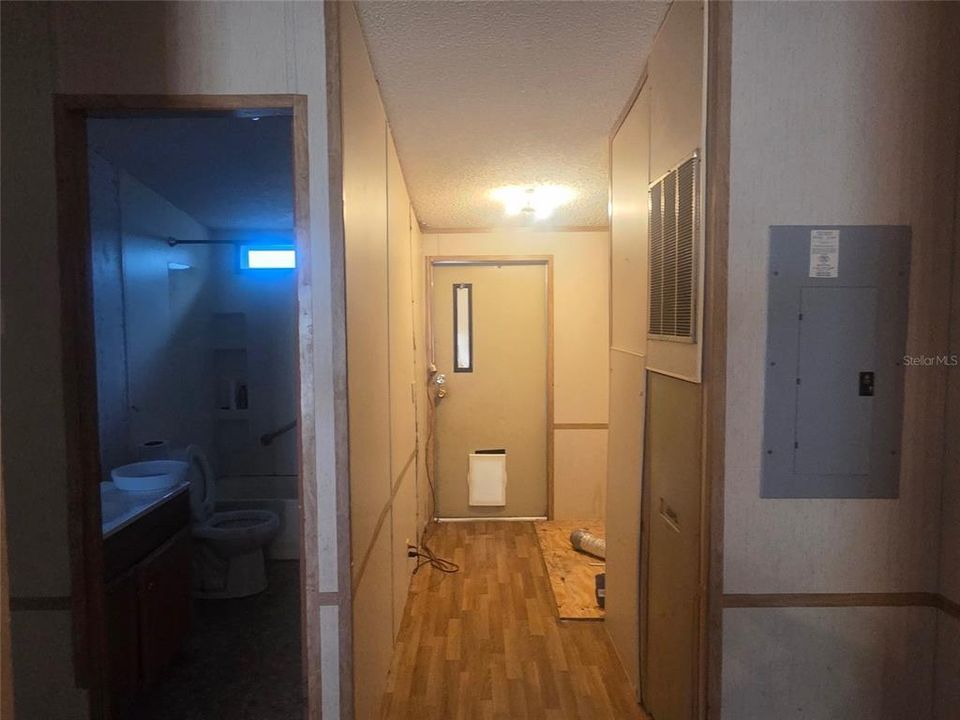 For Sale: $112,000 (4 beds, 2 baths, 1612 Square Feet)