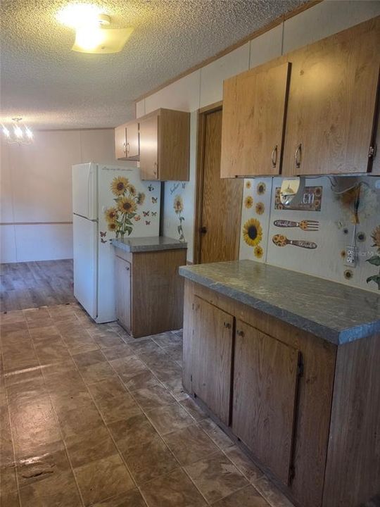 For Sale: $112,000 (4 beds, 2 baths, 1612 Square Feet)