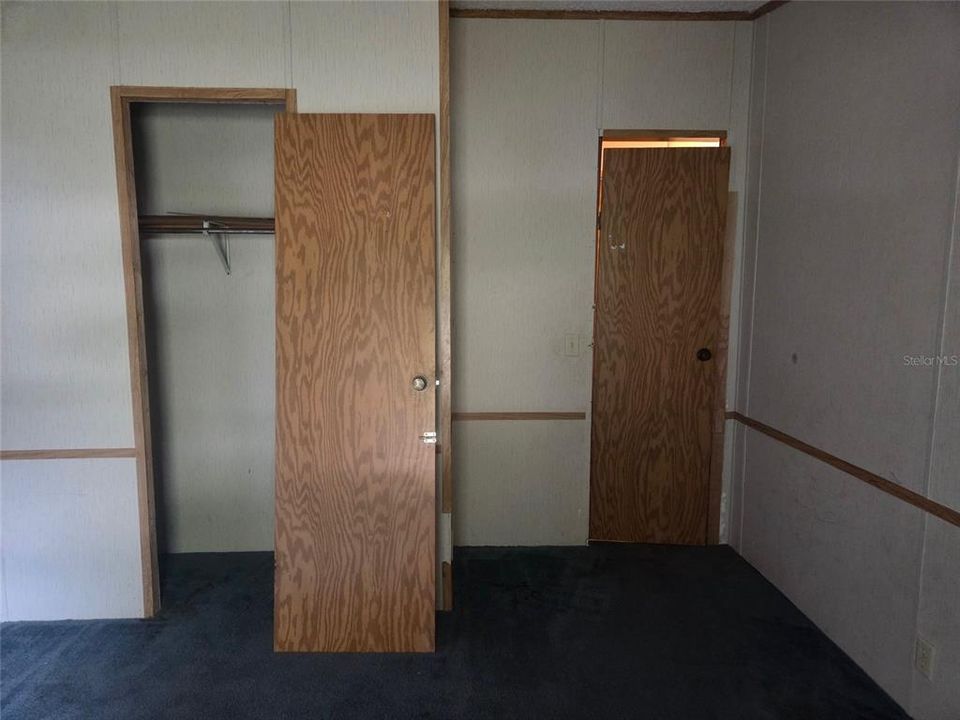 For Sale: $112,000 (4 beds, 2 baths, 1612 Square Feet)