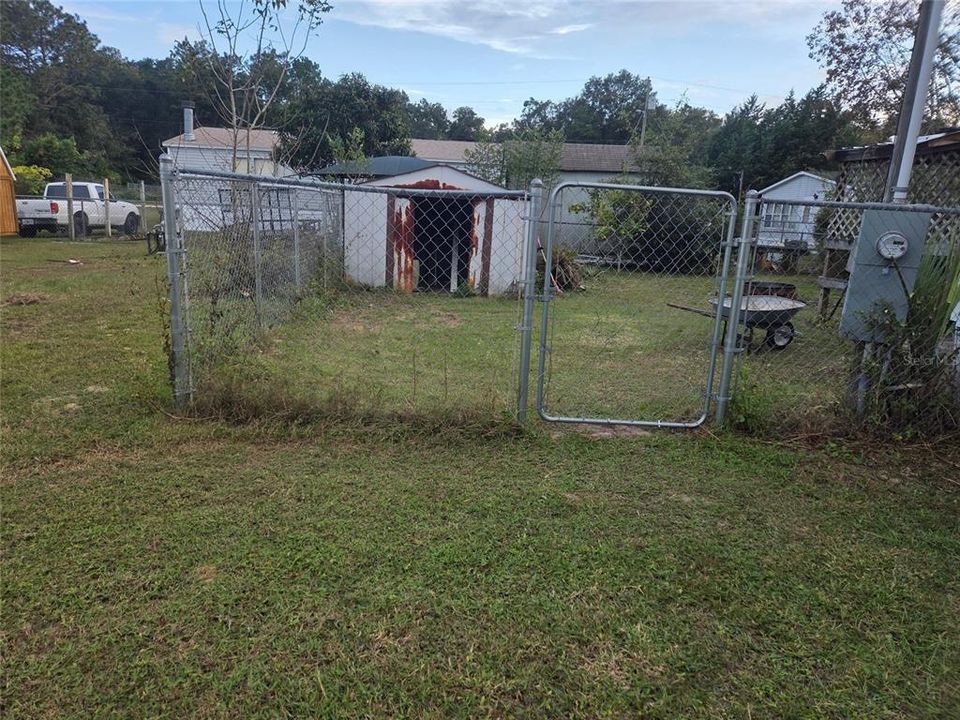 For Sale: $112,000 (4 beds, 2 baths, 1612 Square Feet)