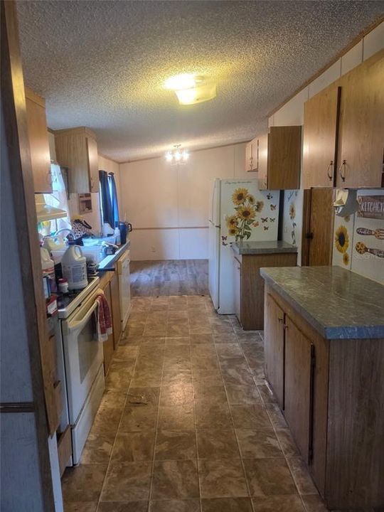For Sale: $112,000 (4 beds, 2 baths, 1612 Square Feet)