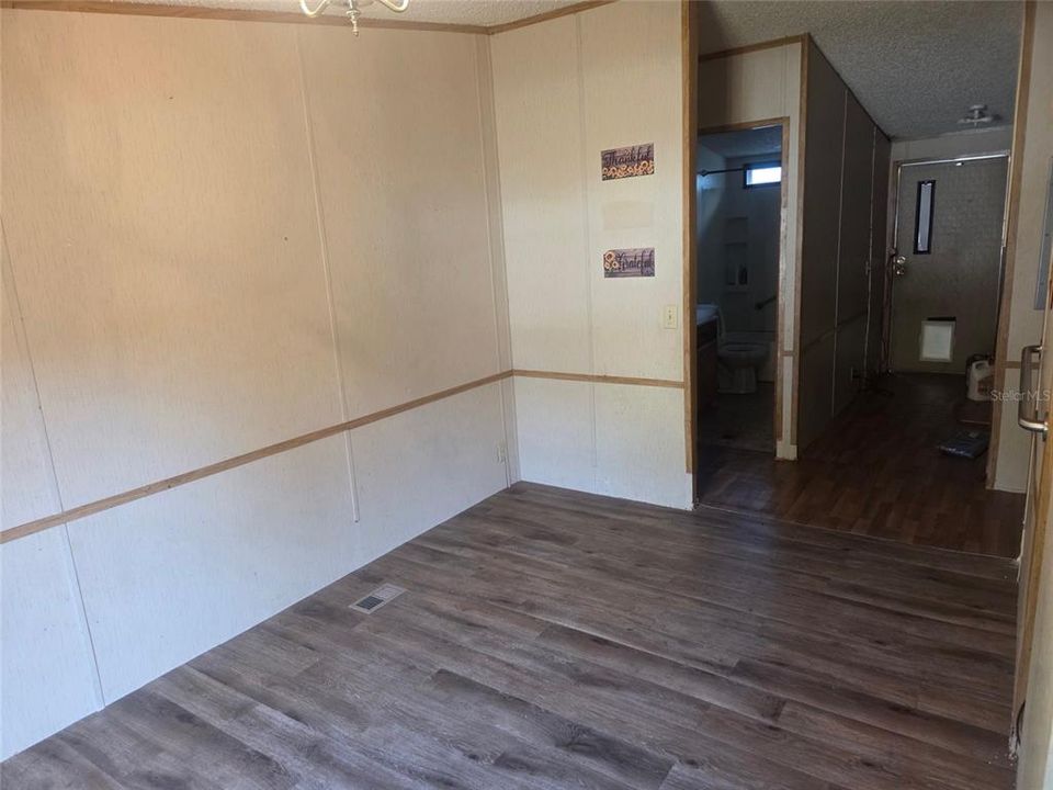 For Sale: $112,000 (4 beds, 2 baths, 1612 Square Feet)