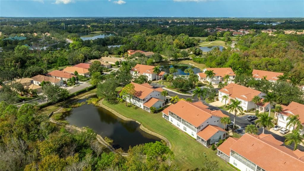 For Sale: $274,900 (2 beds, 2 baths, 1398 Square Feet)