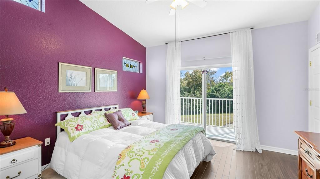 For Sale: $274,900 (2 beds, 2 baths, 1398 Square Feet)