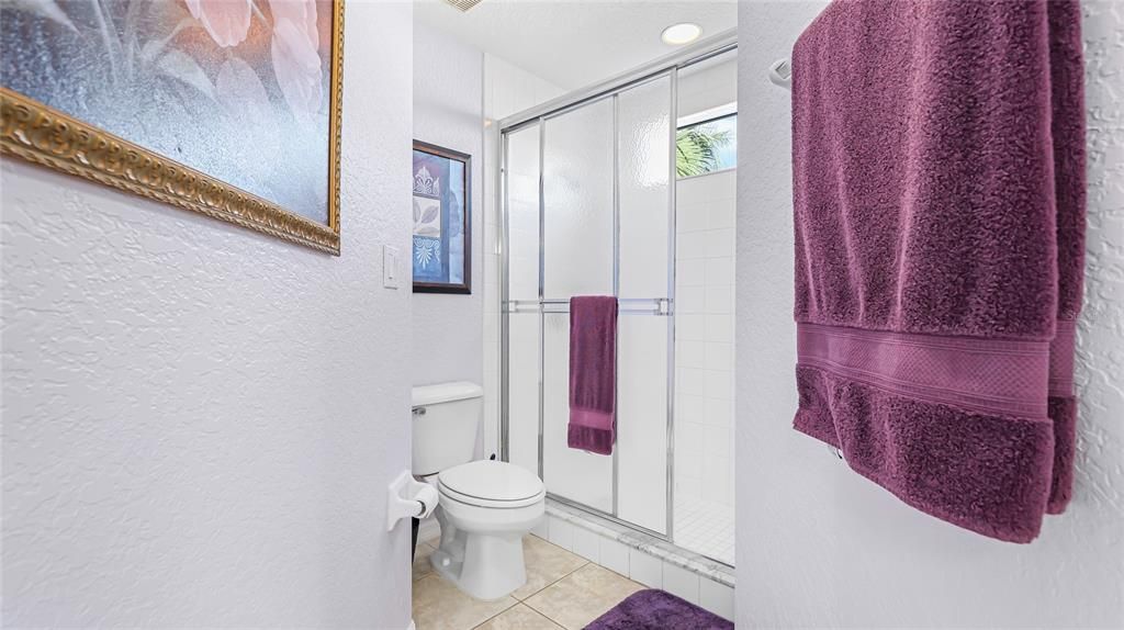 For Sale: $274,900 (2 beds, 2 baths, 1398 Square Feet)