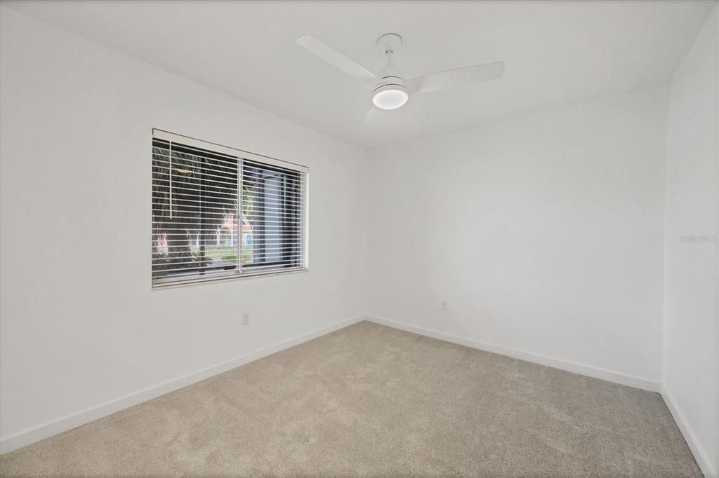 出租: $2,200 (2 贝兹, 2 浴室, 1018 平方英尺)