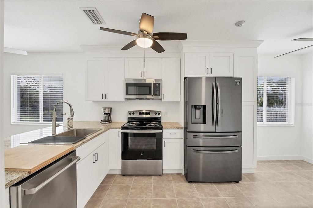 出租: $2,200 (2 贝兹, 2 浴室, 1018 平方英尺)