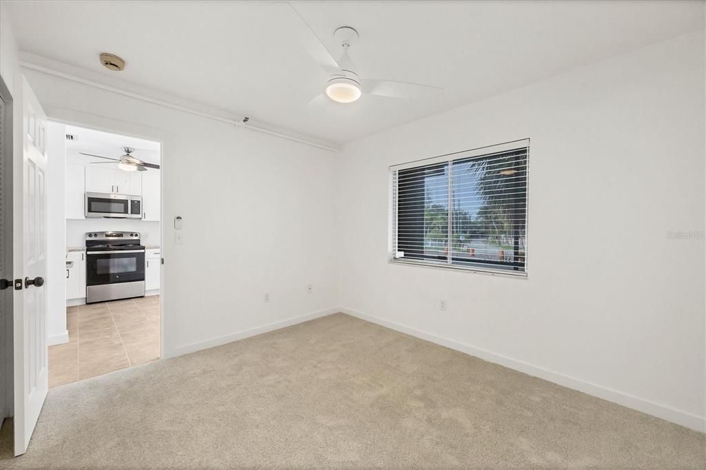 出租: $2,200 (2 贝兹, 2 浴室, 1018 平方英尺)