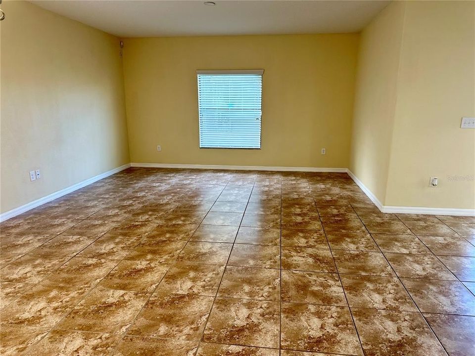 En Venta: $419,000 (3 camas, 2 baños, 1900 Pies cuadrados)