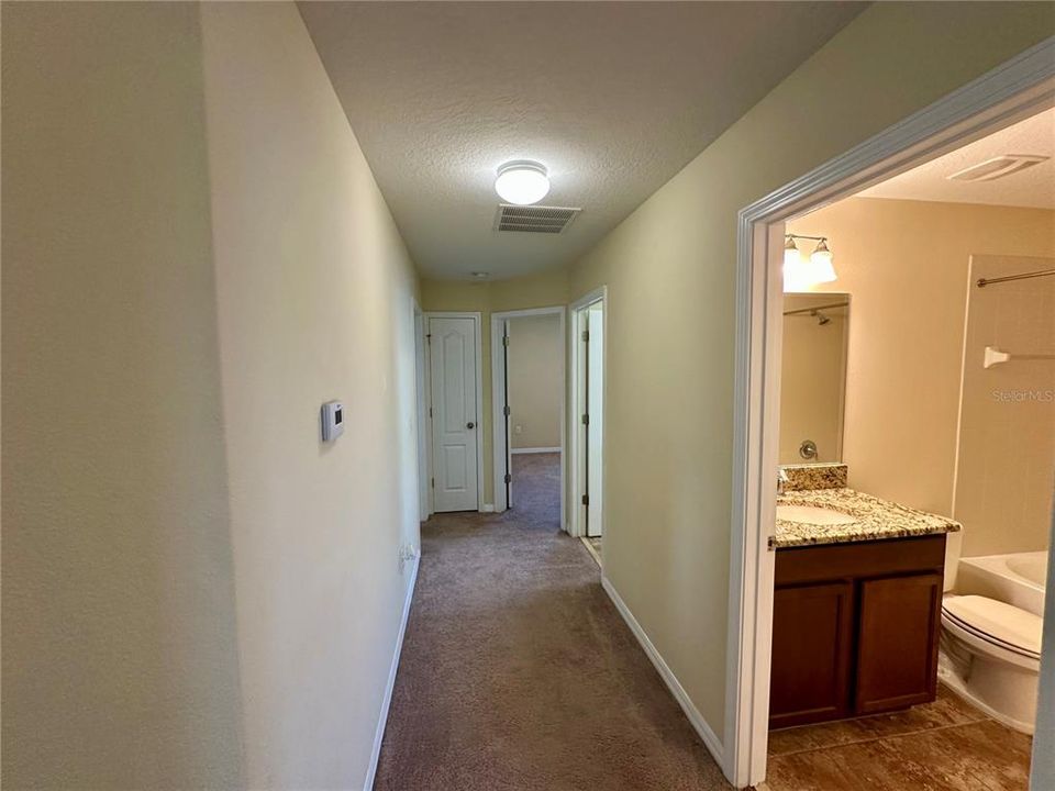 En Venta: $419,000 (3 camas, 2 baños, 1900 Pies cuadrados)