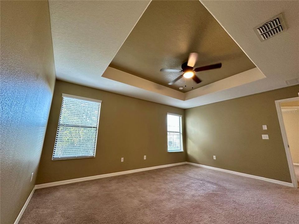 En Venta: $419,000 (3 camas, 2 baños, 1900 Pies cuadrados)