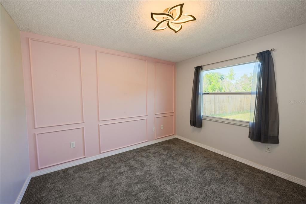 Active With Contract: $2,500 (3 beds, 2 baths, 1220 Square Feet)