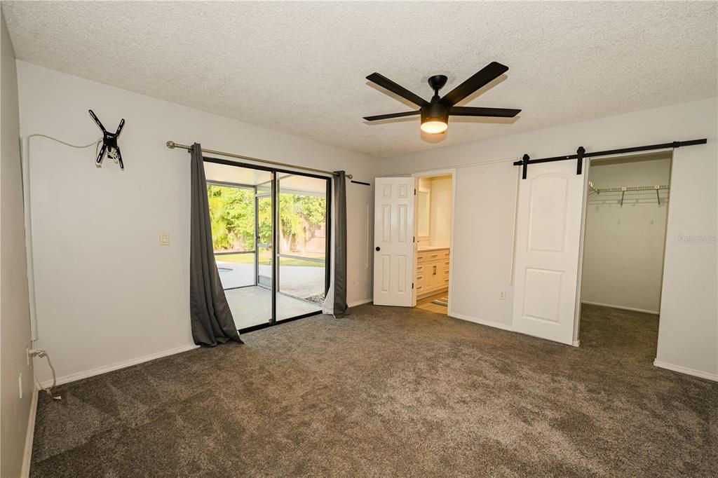 Active With Contract: $2,500 (3 beds, 2 baths, 1220 Square Feet)