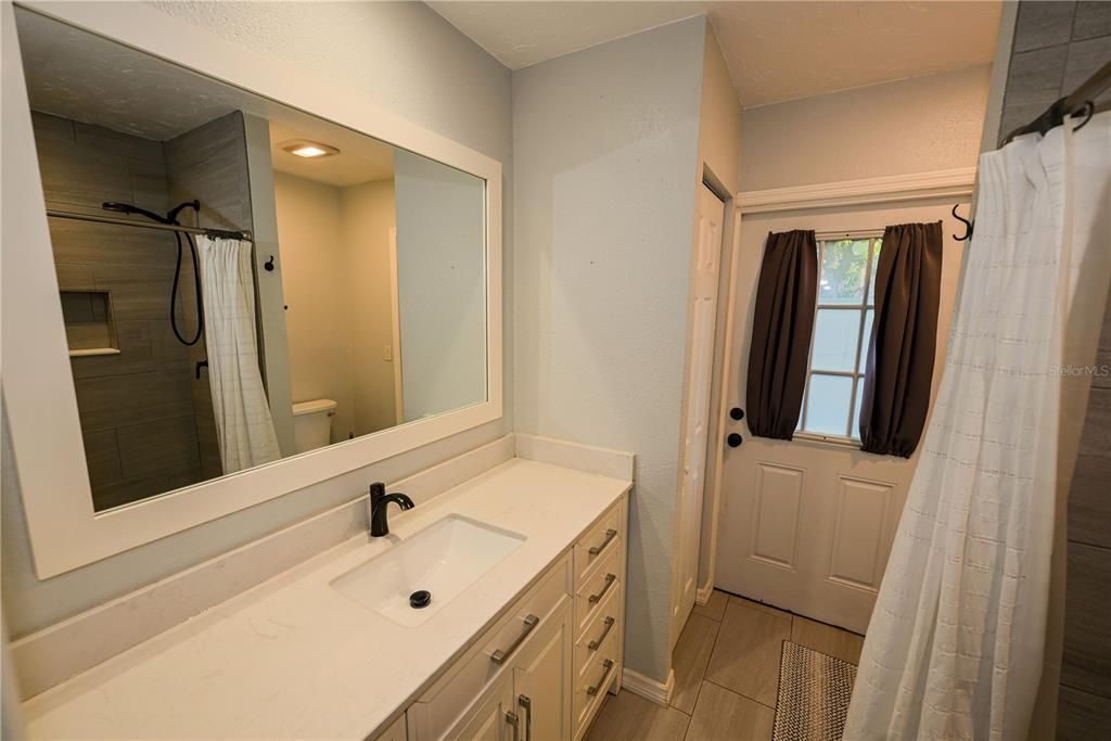 Active With Contract: $2,500 (3 beds, 2 baths, 1220 Square Feet)