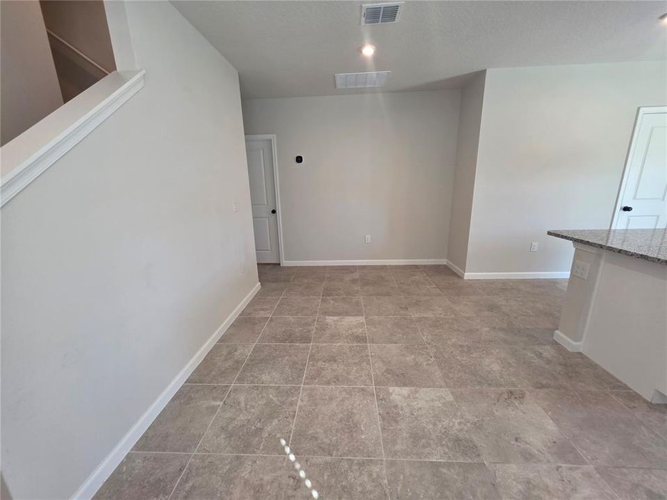 出租: $2,100 (3 贝兹, 2 浴室, 1632 平方英尺)