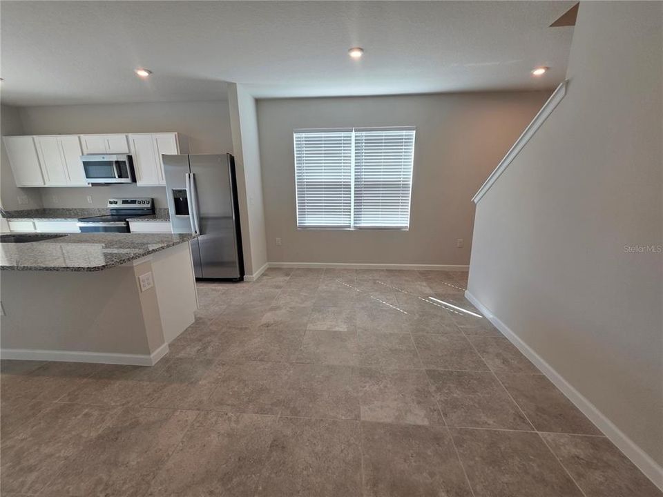 出租: $2,100 (3 贝兹, 2 浴室, 1632 平方英尺)