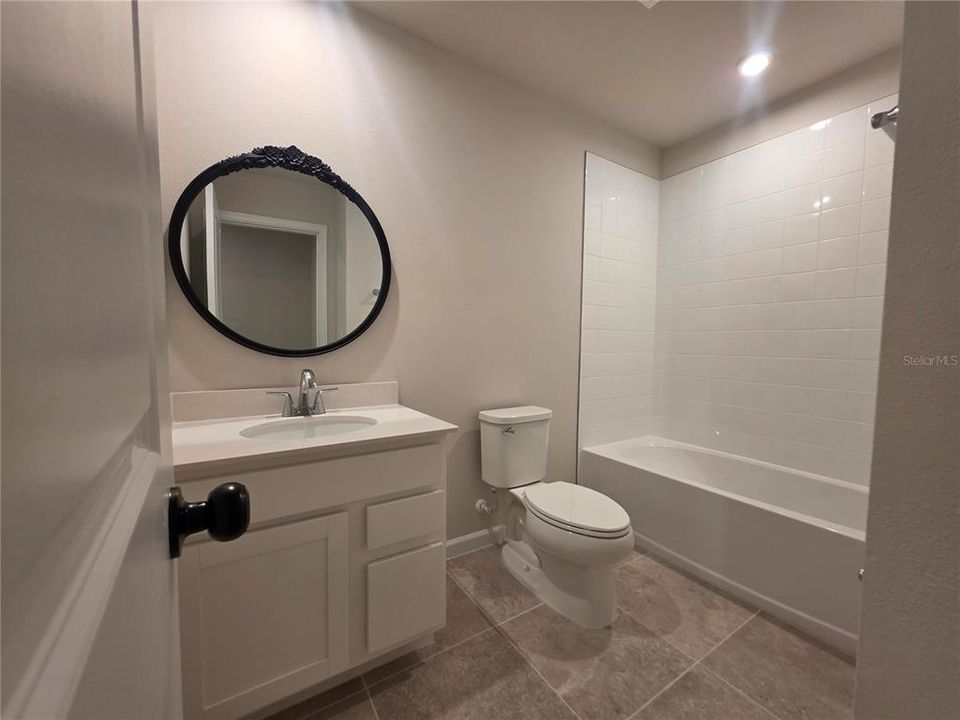 出租: $2,100 (3 贝兹, 2 浴室, 1632 平方英尺)