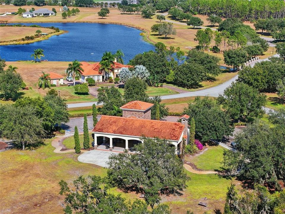 For Sale: $749,900 (3 beds, 3 baths, 2892 Square Feet)