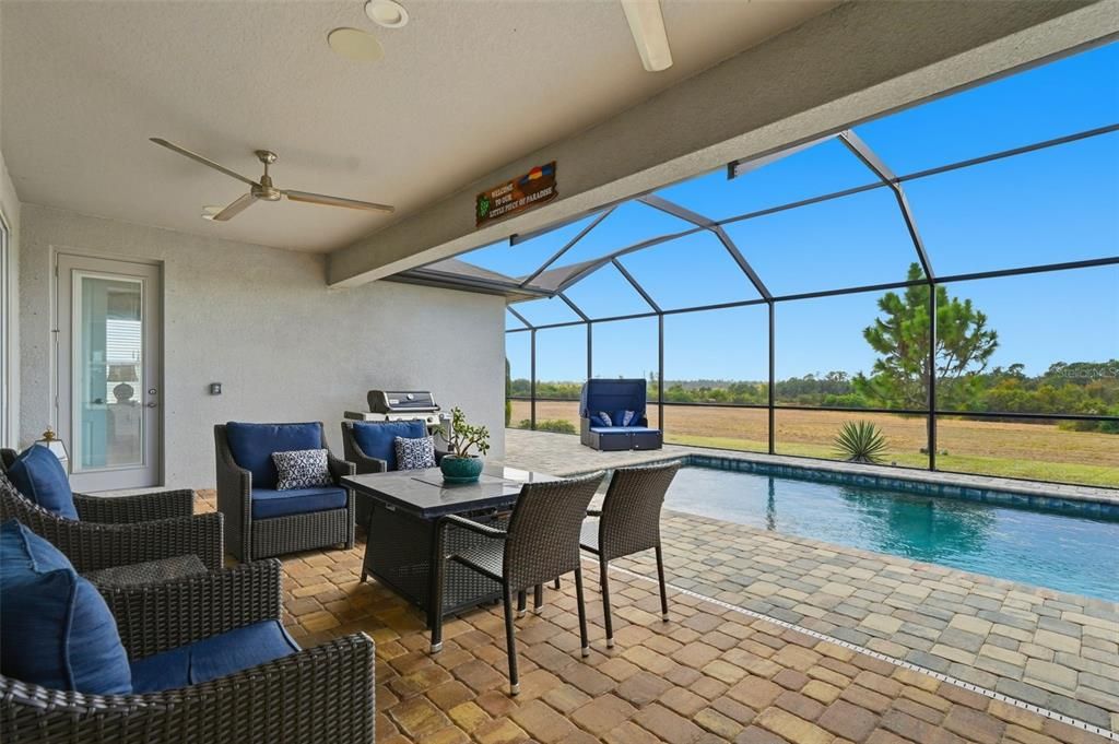 For Sale: $749,900 (3 beds, 3 baths, 2892 Square Feet)