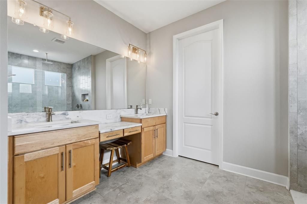 For Sale: $749,900 (3 beds, 3 baths, 2892 Square Feet)