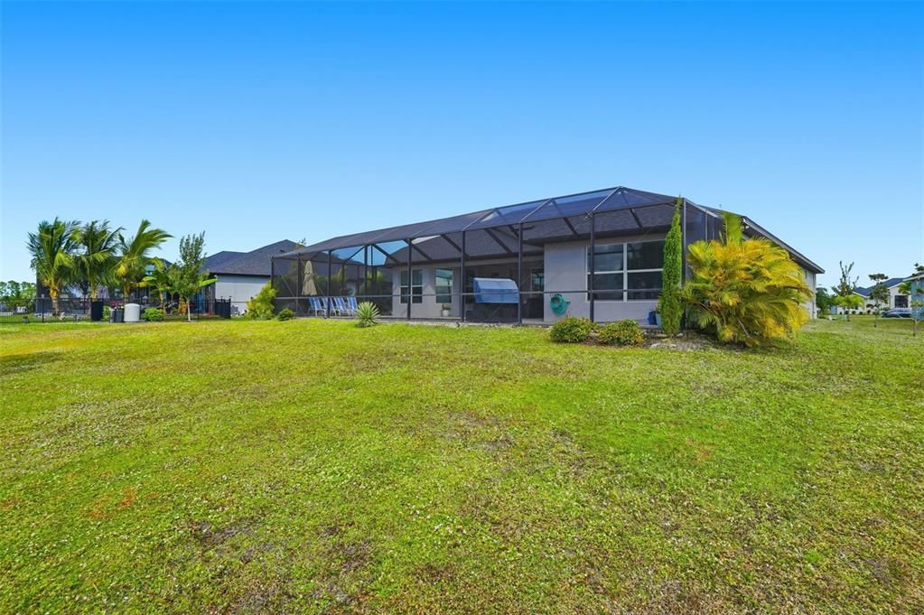 For Sale: $749,900 (3 beds, 3 baths, 2892 Square Feet)