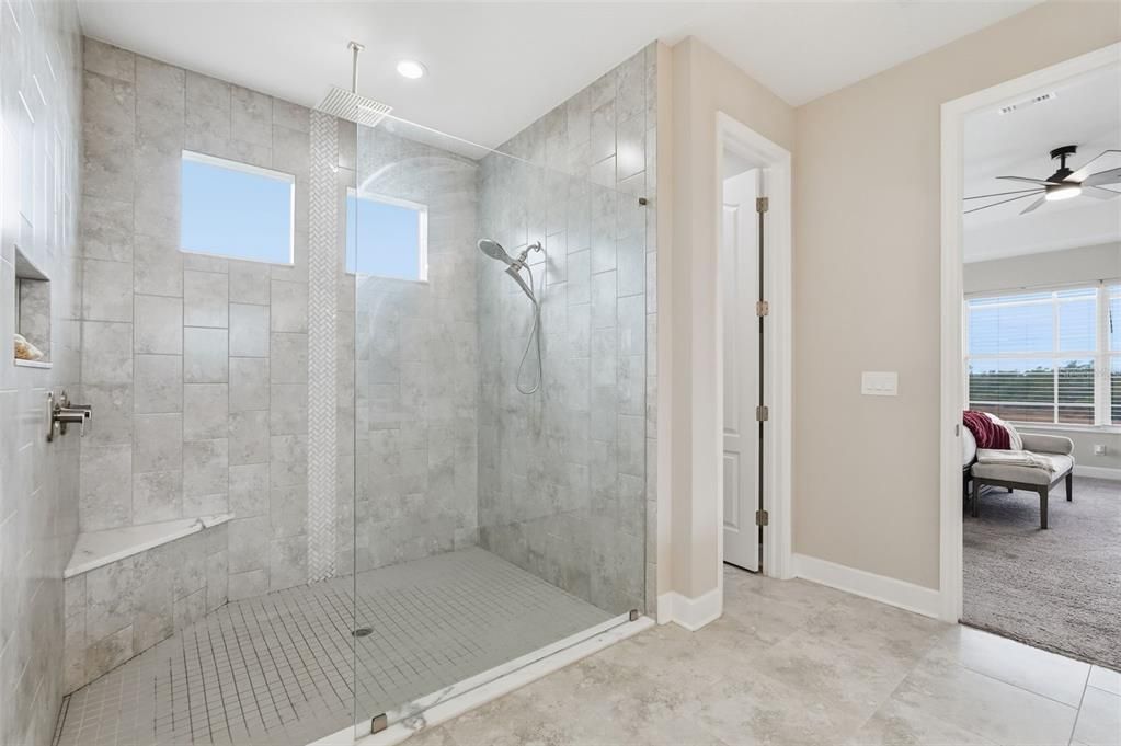 For Sale: $749,900 (3 beds, 3 baths, 2892 Square Feet)