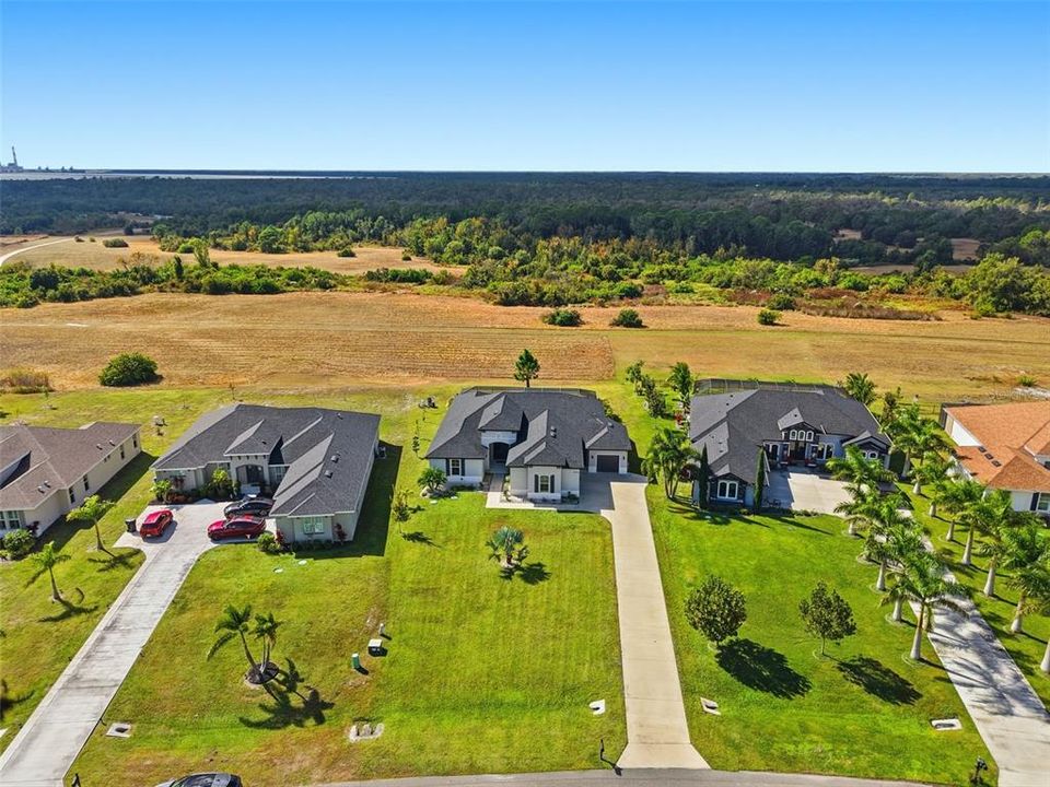 For Sale: $749,900 (3 beds, 3 baths, 2892 Square Feet)