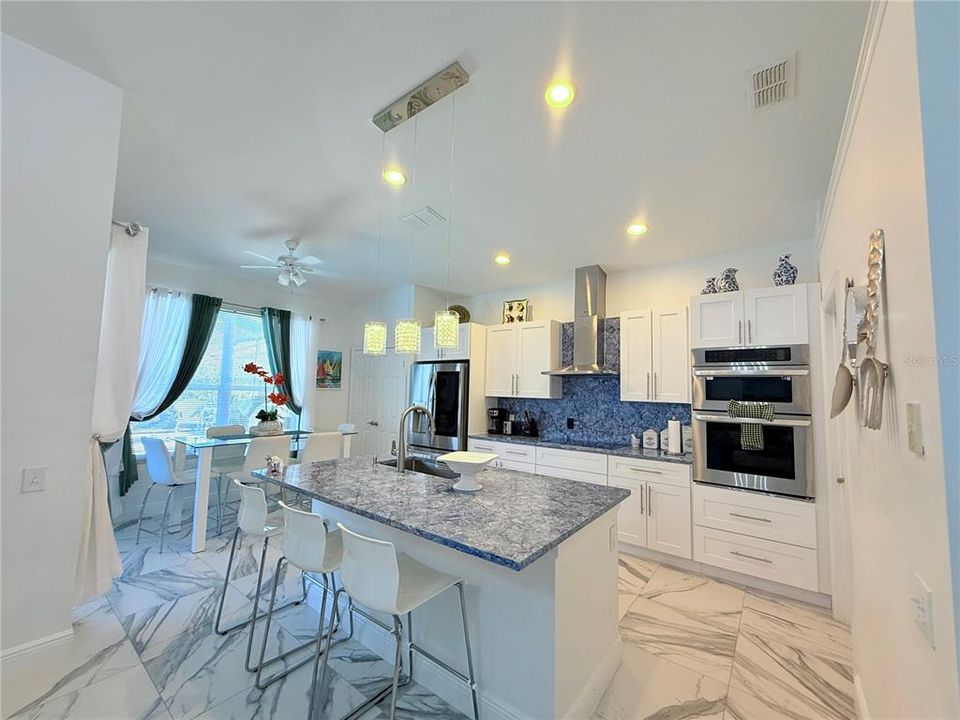 待售: $599,000 (4 贝兹, 3 浴室, 1834 平方英尺)