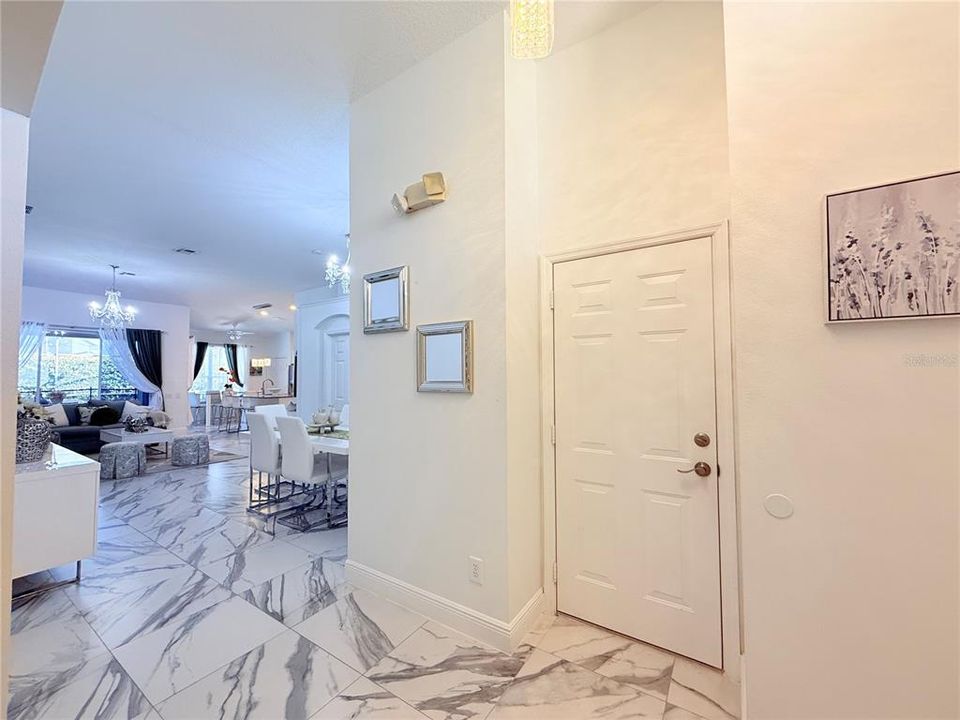 待售: $599,000 (4 贝兹, 3 浴室, 1834 平方英尺)