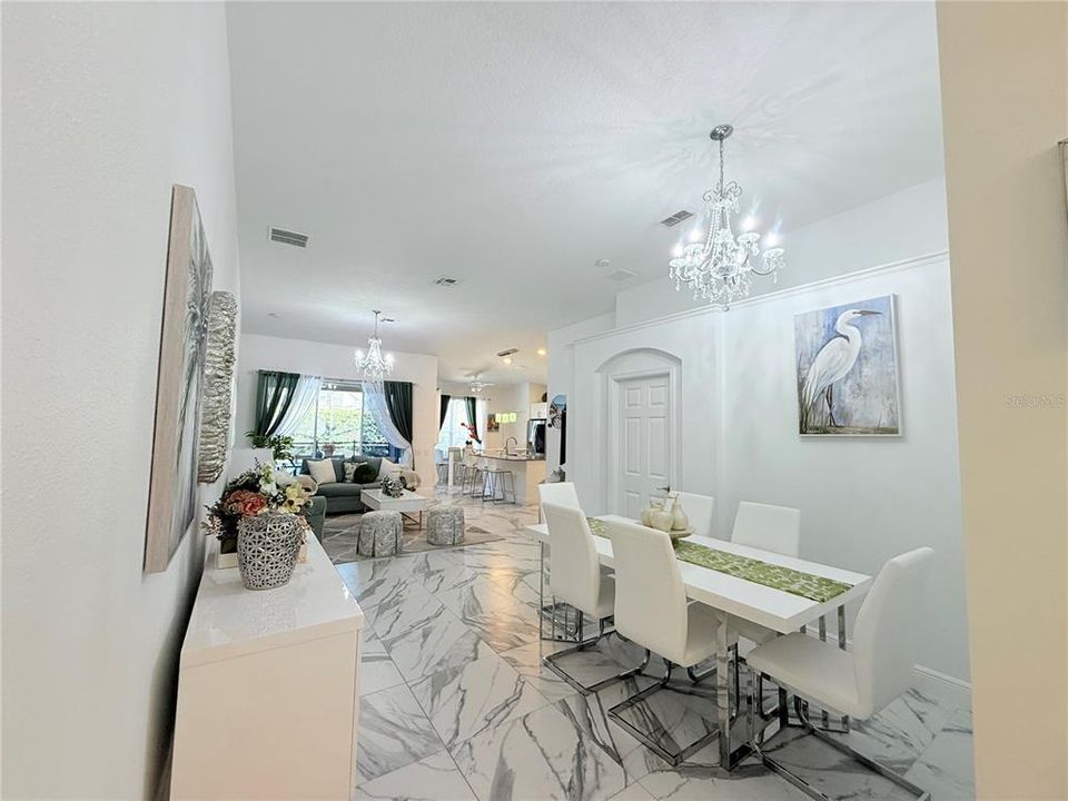 待售: $599,000 (4 贝兹, 3 浴室, 1834 平方英尺)