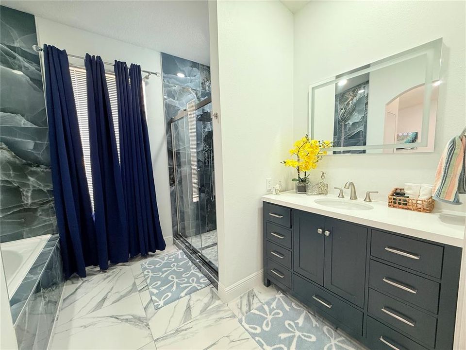 待售: $599,000 (4 贝兹, 3 浴室, 1834 平方英尺)