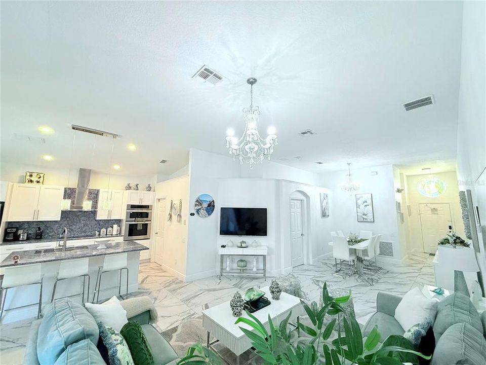 待售: $599,000 (4 贝兹, 3 浴室, 1834 平方英尺)