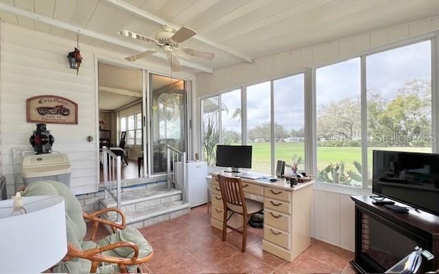 Active With Contract: $249,900 (2 beds, 2 baths, 1372 Square Feet)