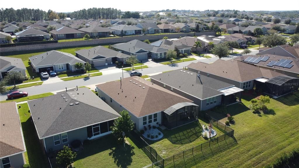 For Sale: $395,000 (2 beds, 2 baths, 2009 Square Feet)