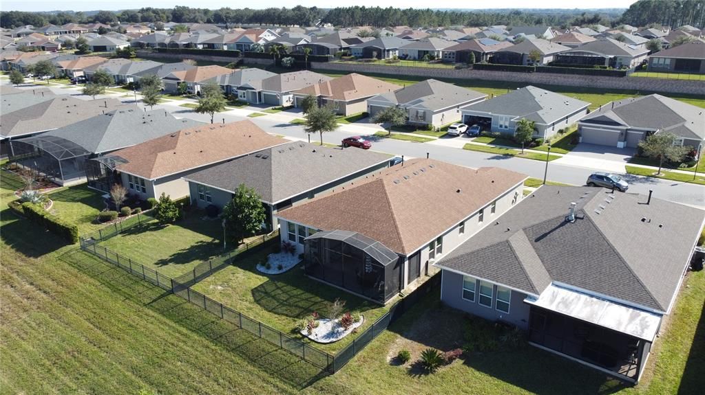 For Sale: $395,000 (2 beds, 2 baths, 2009 Square Feet)