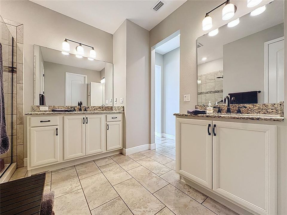 待售: $425,000 (2 贝兹, 2 浴室, 2111 平方英尺)