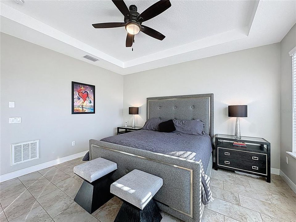 待售: $425,000 (2 贝兹, 2 浴室, 2111 平方英尺)