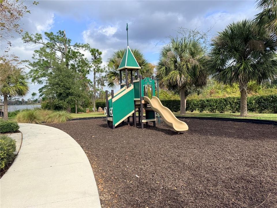 На продажу: $899,000 (5 спален, 4 ванн, 3312 Квадратных фут)