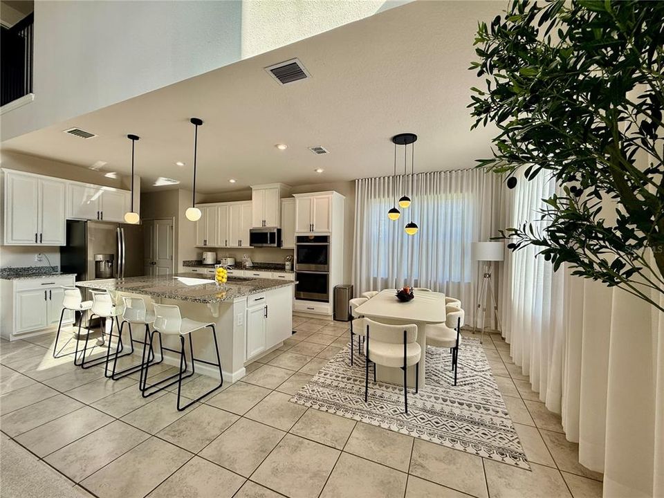 На продажу: $899,000 (5 спален, 4 ванн, 3312 Квадратных фут)