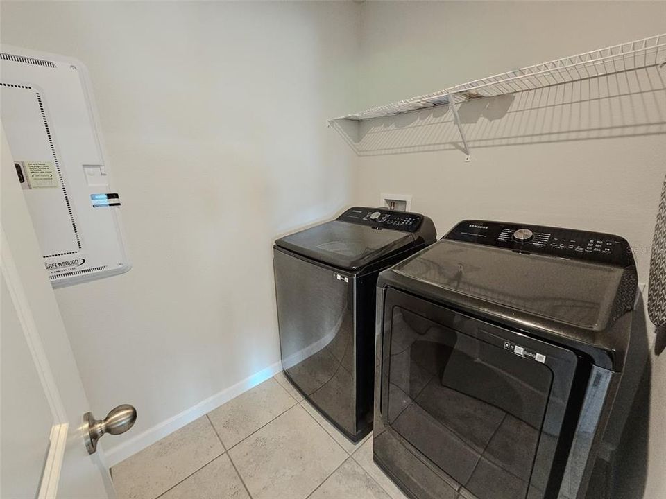 На продажу: $899,000 (5 спален, 4 ванн, 3312 Квадратных фут)