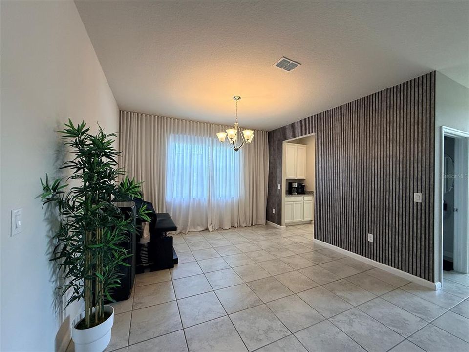 На продажу: $899,000 (5 спален, 4 ванн, 3312 Квадратных фут)