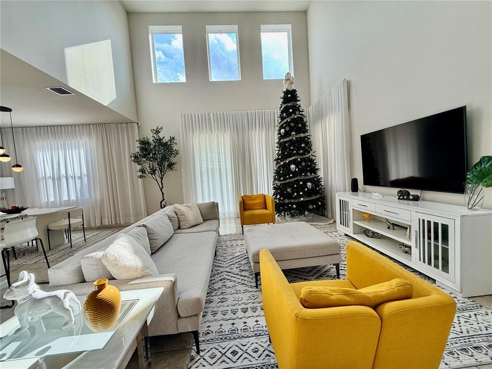 На продажу: $899,000 (5 спален, 4 ванн, 3312 Квадратных фут)