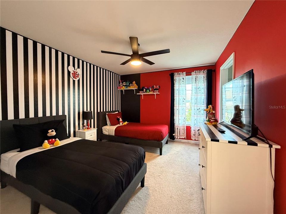 На продажу: $899,000 (5 спален, 4 ванн, 3312 Квадратных фут)