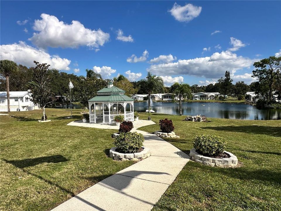 Active With Contract: $90,000 (2 beds, 2 baths, 408 Square Feet)