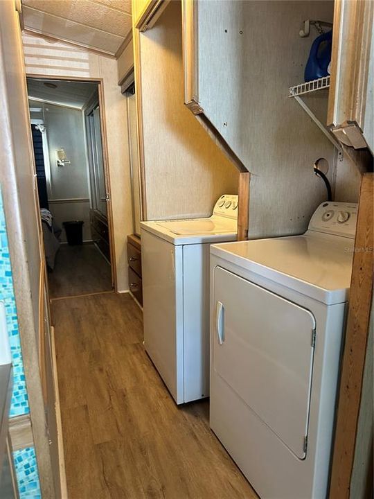 Active With Contract: $90,000 (2 beds, 2 baths, 408 Square Feet)