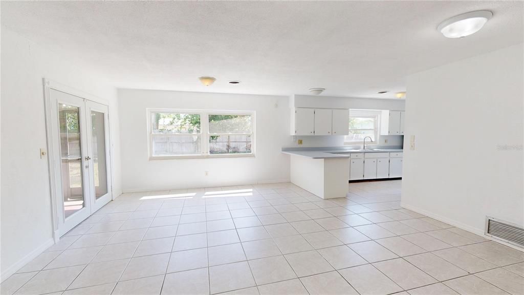 En Venta: $269,000 (3 camas, 2 baños, 1481 Pies cuadrados)