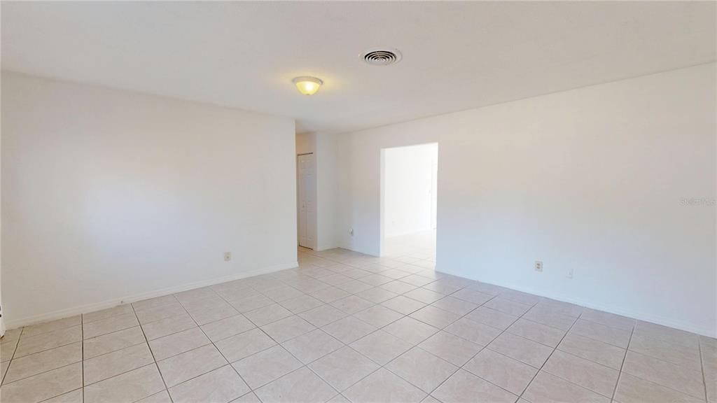 En Venta: $269,000 (3 camas, 2 baños, 1481 Pies cuadrados)