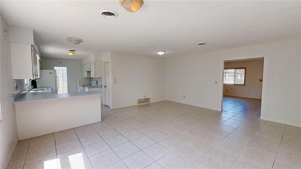 En Venta: $269,000 (3 camas, 2 baños, 1481 Pies cuadrados)