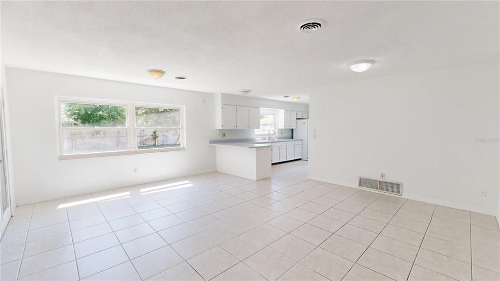 En Venta: $269,000 (3 camas, 2 baños, 1481 Pies cuadrados)